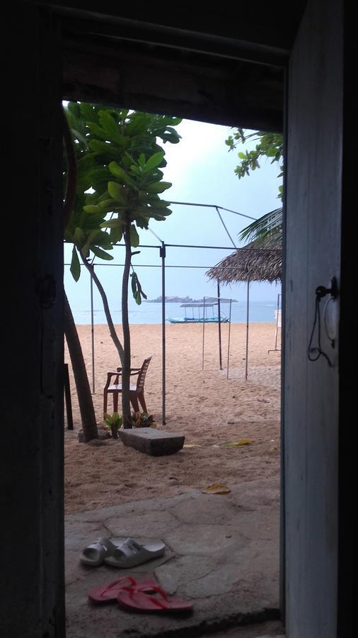 Bed and Breakfast Sea Song Unawatuna Exterior foto